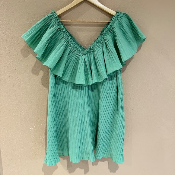 Zara Blogger Fave Voluminous Green Pleated Dress Womens Size Medium Travel Style - Picture 5 of 10